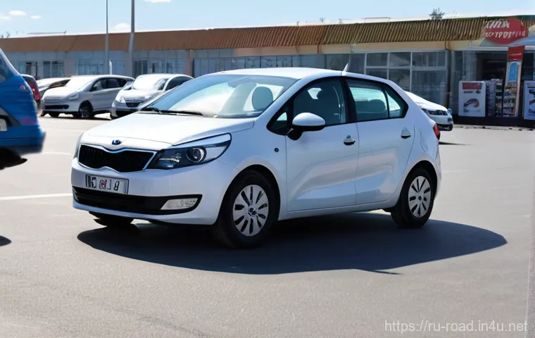 도로교통사 실무에서의 윤리적 딜레마 - **Image Prompt:** A busy, but orderly, multi-lane street in a modern Russian city during late aftern...